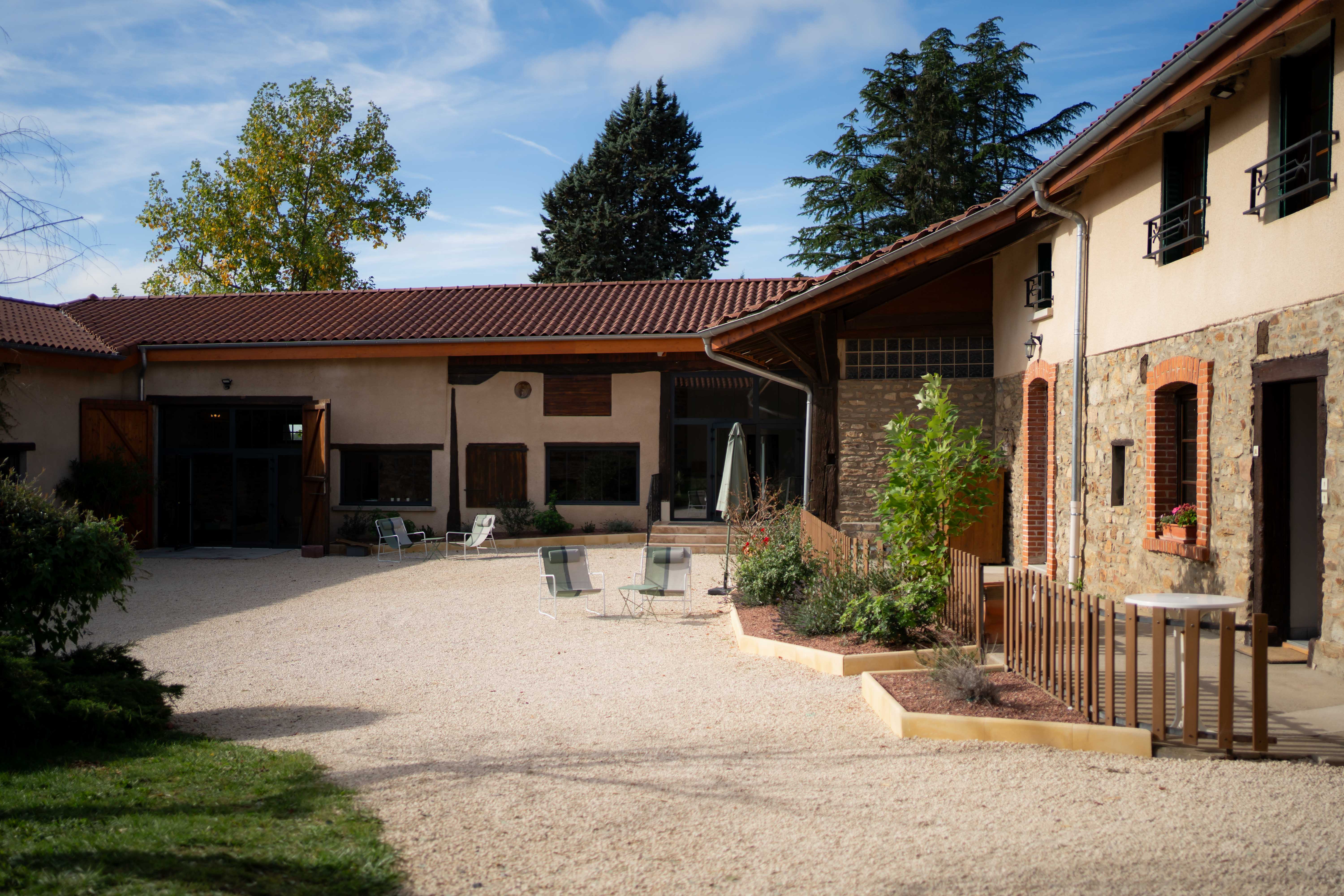 Domaine de réception, Grezieu-le-Marché, vers Saint-Martin-en-Haut, La Cour de Marius