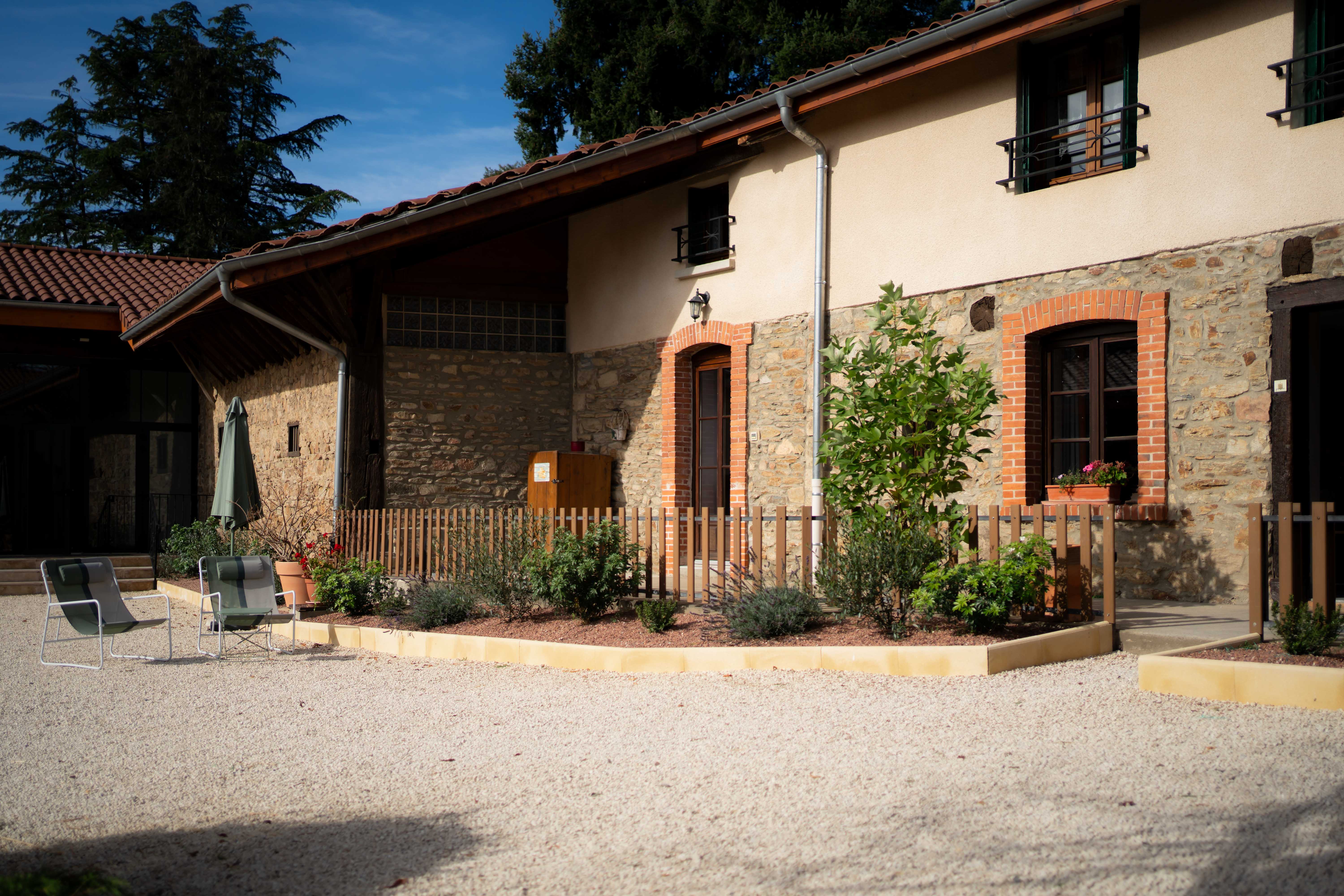 Domaine de réception, Grezieu-le-Marché, vers Saint-Martin-en-Haut, La Cour de Marius