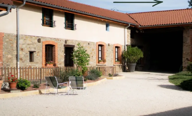 Notre gîte vous accueille pour vos fêtes de fin d'année (Chazelles sur Lyon), Grezieu-le-Marché, vers Saint-Martin-en-Haut, La Cour de Marius