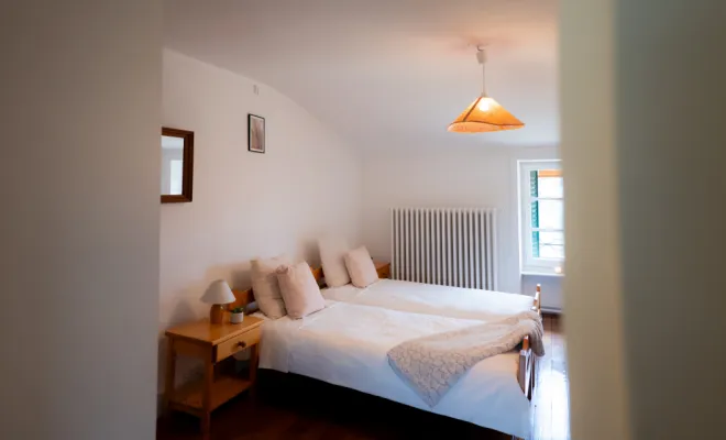 La Chambre "Claude" , Grezieu-le-Marché, vers Saint-Martin-en-Haut, La Cour de Marius